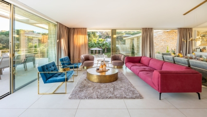 Villa Sun, Salin